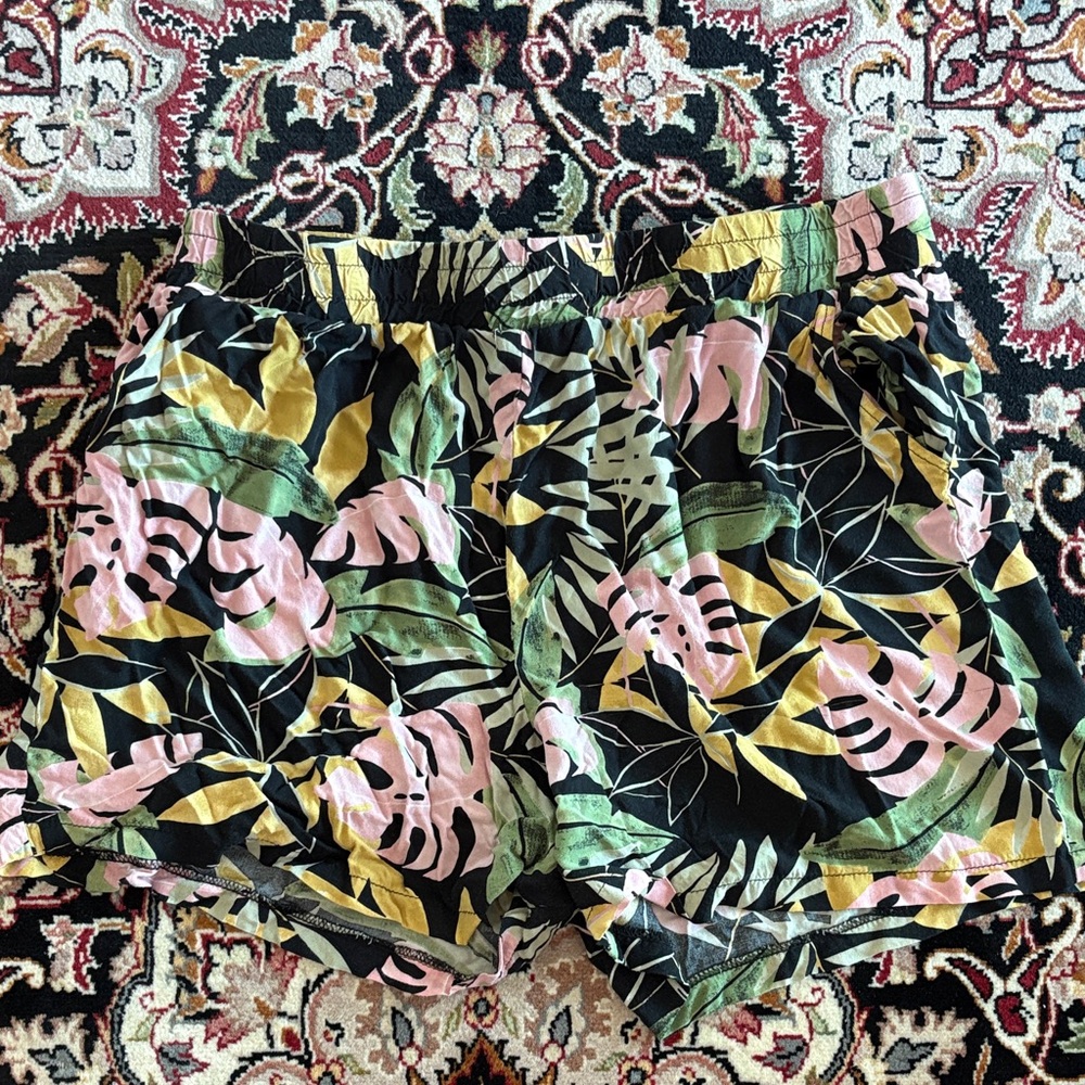 MELANIE LYNE | elastic Floral Print Women's Shorts, size extra large pockets
